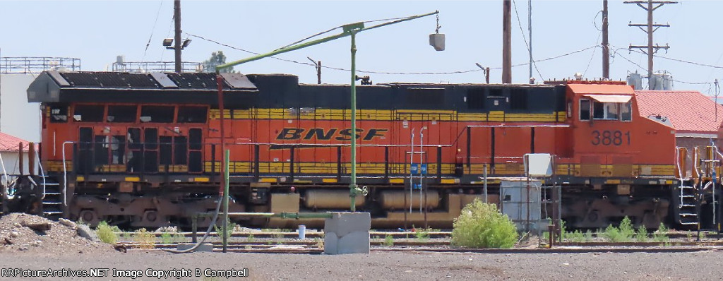 BNSF 3881